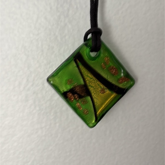Jewelry - Green Pendant Necklace